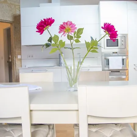 Apartamento Fonte Santo Antonio & Comoencasa *